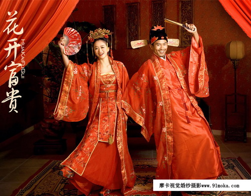 太原婚纱摄影分享大众为何喜欢唐装婚纱照?